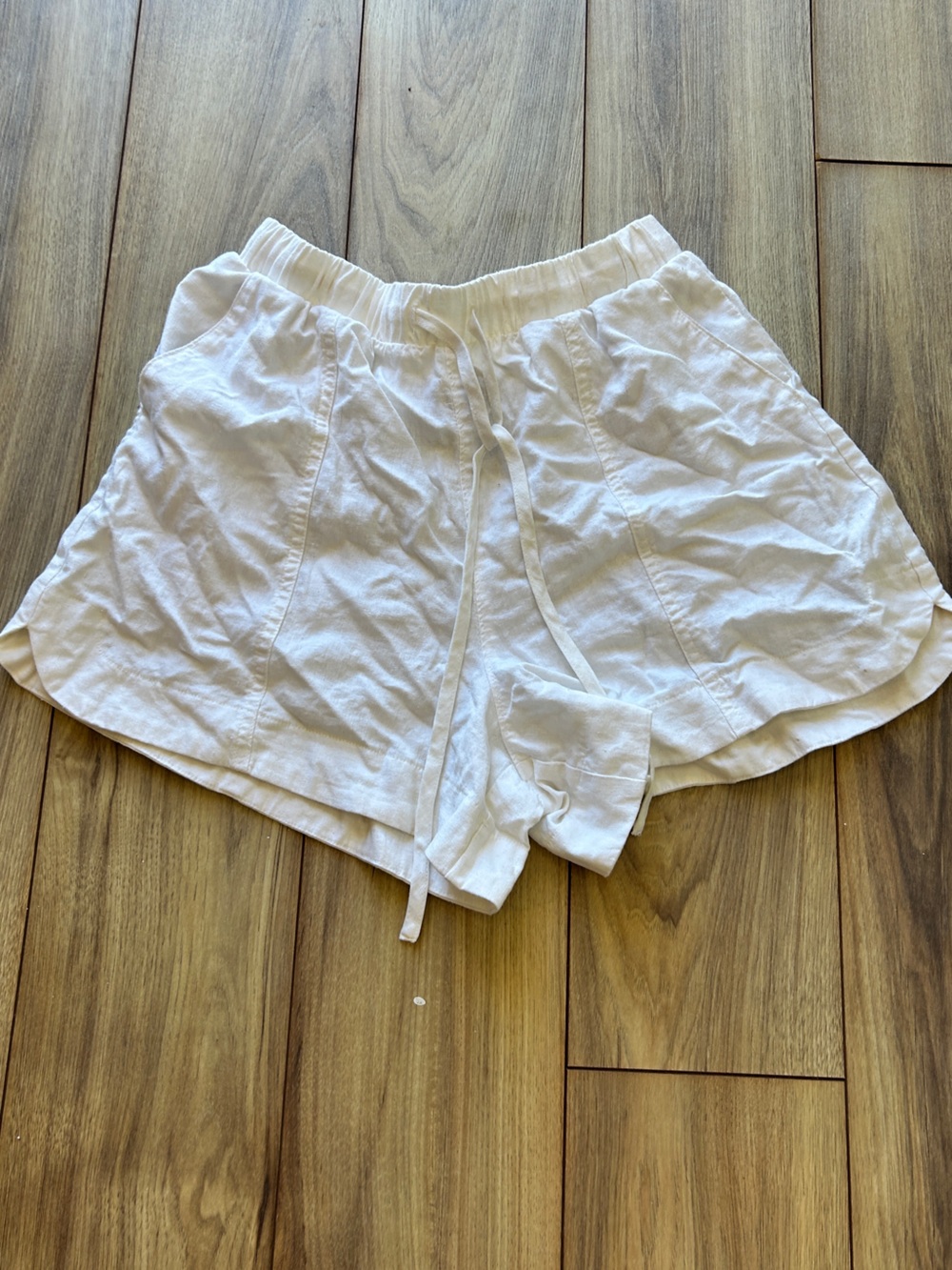Universal Thread White Drawstring Elastic-Waist Girls Shorts
